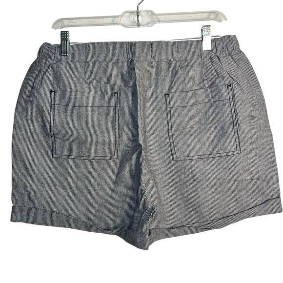 G.H Bass & Co. Elastic Waist Drawstring Striped Shorts | Women’s Large | NWT - Picture 2 of 4